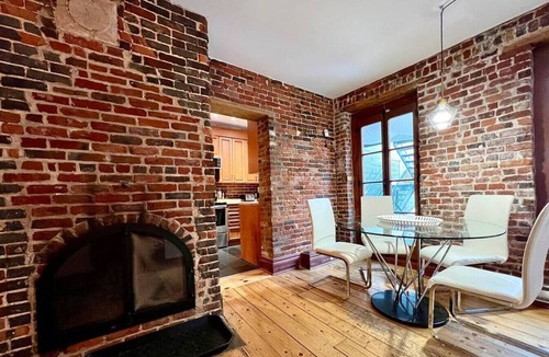 Saint-Jean-Baptiste Apartment | Upscale Condo in Saint-Jean-Baptiste