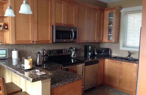 Sooke House | Upscale Sooke Vacation Rental - Luxury Vaction Rental in Sooke