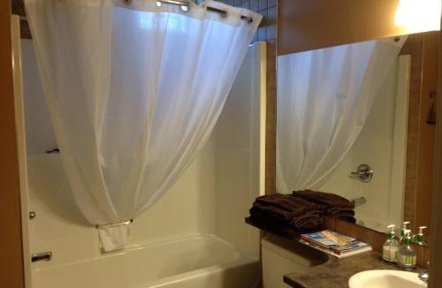 Sooke House | Upscale Sooke Vacation Rental