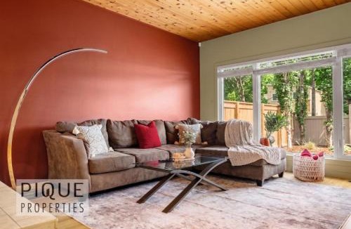 Northeast Edmonton Apartment | Urban Oasis - with 16ft Swim Spa - Heated Hot Tub & Pool
