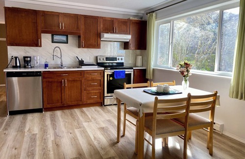 Regional District of Nanaimo House | Urban Retreat