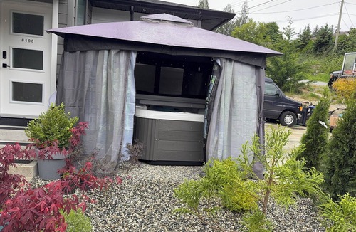West Porpoise Bay House | Vacation home in Sechelt