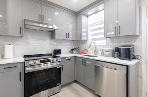 Sunset House | Vancouver Cozy Cove