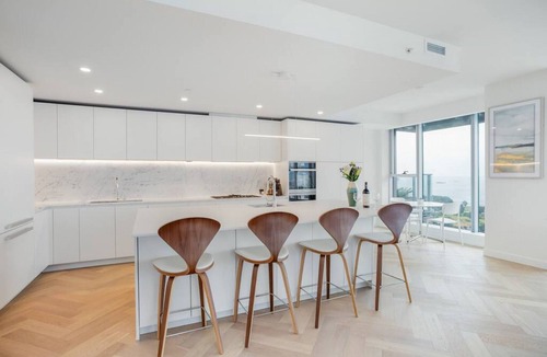Downtown Vancouver Condo | Vancouver House 4703 · Breathtaking Views 3 bdrm, pool, hot tub, gym