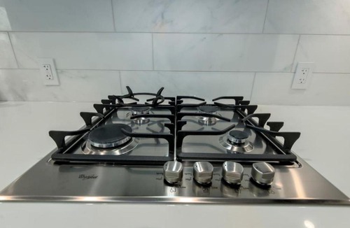 Marpole Apartment | Vancouver Nunavut 1 BR Apartment