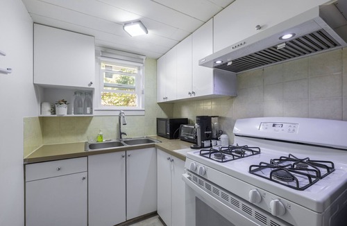 Oakridge House | Vancouver Suite in Marpole area of Vancouver, BC