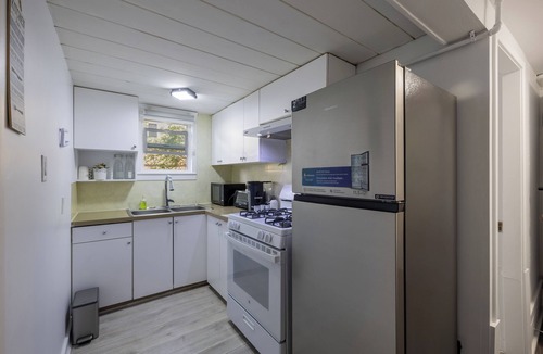 Oakridge House | Vancouver Suite in Marpole area of Vancouver, BC
