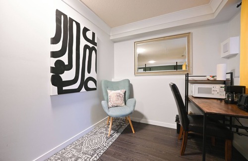 Dunbar Apartment | Vancouver/UBC 2BD Suite