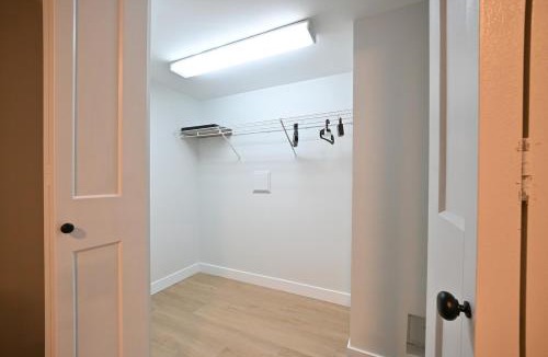 Dunbar Apartment | Vancouver UBC 2BD Suite