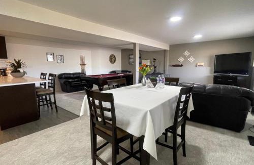 Vernon Apartment | Vernon Valley and Lake View with private Hot Tub