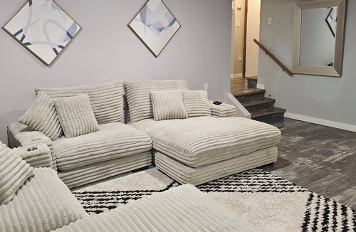 Prince George House | Very spacious 3 bedroom 1 bathroom basement suite.