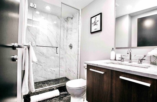 Downtown Victoria Apartment | VICTORIA'S BEST LOCATION 2 BEDROOM LUXE CONDO