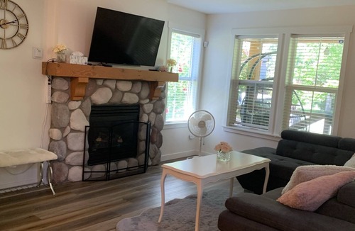 Lindell Beach Cottage | Victoria’s Cozy Cottage
