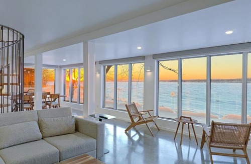 Ste Petronille Villa | VILLA-29 Spa, Sauna, Sunset & Waterfront View