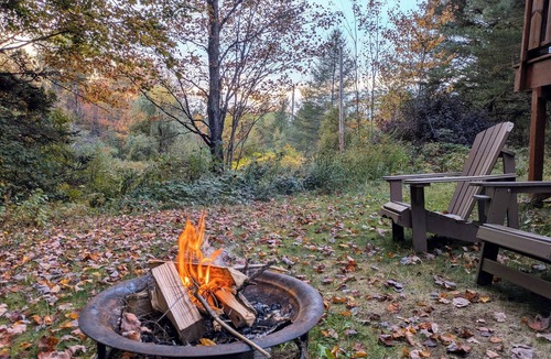 Potton Cabin | Vintage cottage in the heart of the forest for autumn cocooning