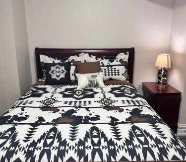 Brampton Apartment | Walk-out Basement Apartment with Private Entrance