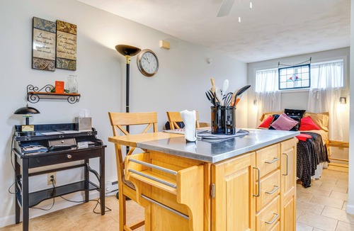 Delphi Apartment | Walkable Delphi Studio on Main Street w/Parking