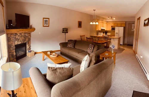 Canmore Apartment | Wanna get away in the Rocky Mountains