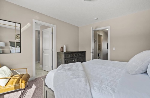 Evanston House | Warm & Welcoming. Fenced Yard, Patios & Cable