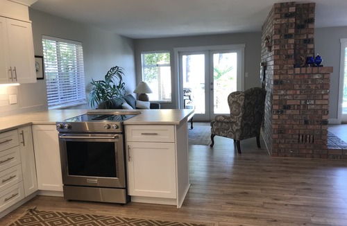 Regional District of Nanaimo House | waterfront 3 bedroom bungalow over looking Parksville Bay