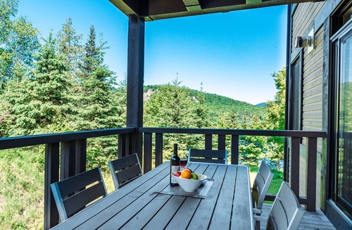 Lac Superieur Village Condo | Waterfront Condo with magnificent view