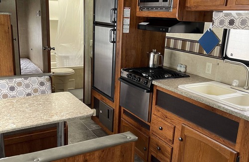 Blind Bay Resort | Waterfront RV Accommodation in Blind Bay Resort on Shuswap Lake Beach