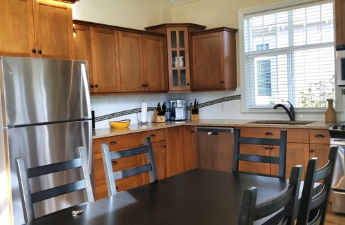 Osoyoos House | *We're exempt from BC short term rental regulations! Sunrock Cottage 113