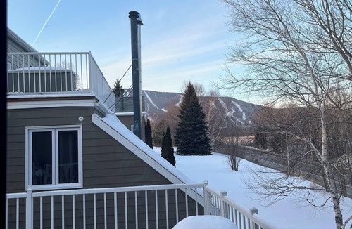 Beaupre Condo | ✨ Welcome to MontOasis ✨ Your peaceful retreat in the heart of Beaupré, Québec