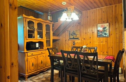 Rusticoville House | Welcome to The Snowie Waterview Retreat, your peaceful getaway in Rusticoville!