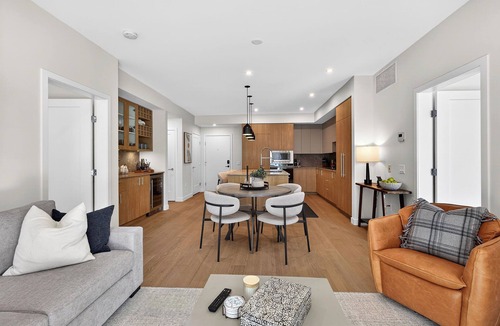 Central Okanagan Condo | Welcome to Zara at Lakestone! A premier lakeside community for a peaceful escape with pickleball courts, gym, & sauna. Zara Aurelia is near Spion Kop hiking trails & wineries. Enjoy modern comfort with a chef’s kitchen and wet bar—relax in style.