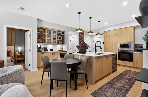 Central Okanagan Condo | Welcome to Zara at Lakestone! Artfully designed condo with warm modern interiors, mountain views, and private patio—minutes to Okanagan Lake A premier lakeside community for a peaceful escape with pickleball courts, gym, & sauna.
