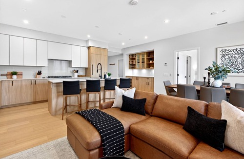 Central Okanagan Condo | Welcome to Zara at Lakestone! A premier lakeside community for a peaceful escape with pickleball courts, sauna, and gym. Stunning 3-bedroom condo blending organic textures with sleek modern design, like a private gallery overlooking the mountains.