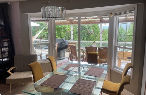 Lindell Beach House | Welcoming 6-bedroom house in Lindell Beach