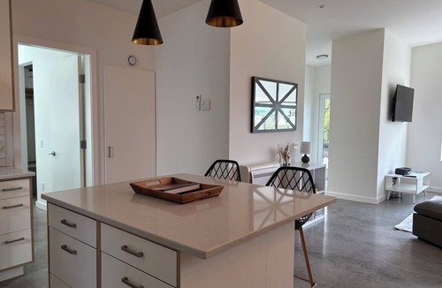 Saanich West Apartment | Westcoast Modern 2-Bedroom Suite in Strawberry Vale