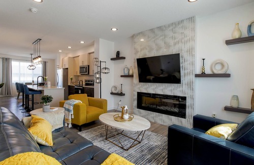 Jasper Place House | Westend Escape - 8 min from West Edmonton Mall!