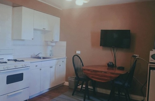 Vegreville Hotel | Westview Motel