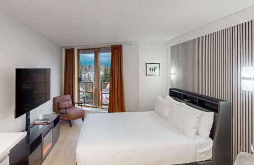 Village North Hotel | Whistler - Cascade Lodge 601