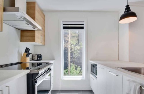 Pont-Rouge Ski Chalet | White Stag - Comfort & Serenity - Sauna & Pool