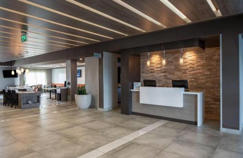 Ottawa Division Hotel | Wingate by Wyndham Kanata West Ottawa