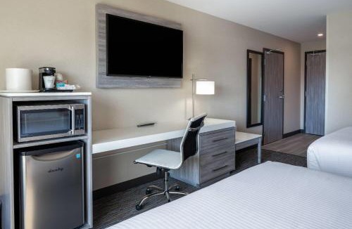 Ottawa Division Hotel | Wingate by Wyndham Kanata West Ottawa