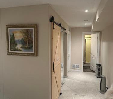 The Beaches House | Woodbine Beach private stay near History, Toronto