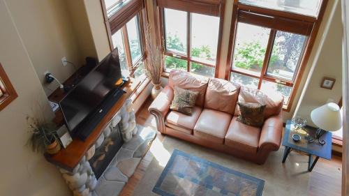 Sun Peaks House | Woodhaven #18