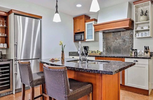 Canmore Apartment | 🌲 Woodland Retreat: 2-Bedroom Apartment Pool Treed Privacy