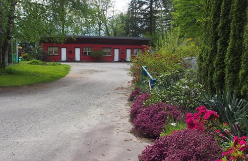 Agassiz Apartment | Woodside Inn/Country Retreat 4 on beautiful Mount Woodside