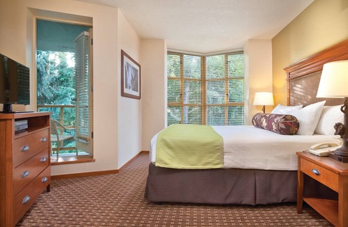 Village North Resort | World class skiing!