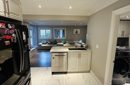 District of North Vancouver House | World Cup Fan Retreat | Vancouver MAJOR INTERNATIONAL SPORTING EVENT 2026