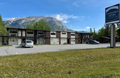 Dead Man's Flats Apartment | Yam 11 - 2 Bedroom with Bunks