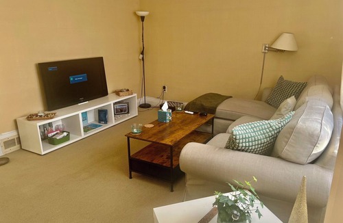 Richmond Hill House | Your cozy home in Richmond Hill downtown!