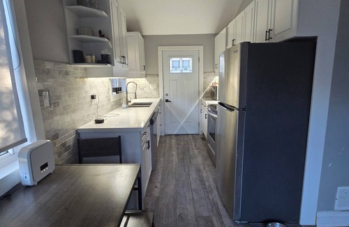 Keswick House | Your Private Retreat Better than a hotel with the amenities of home!