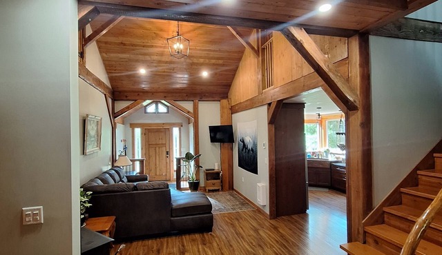 1 bdrm, 2 bed in a house to yourself mins from sandy beaches, trails and Nelson!